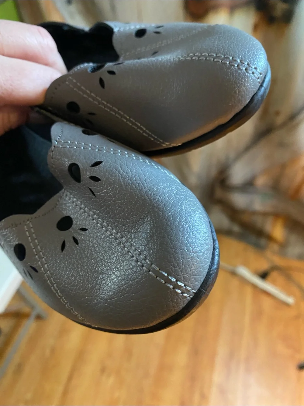 Women's Gray Cutout Ballet Flats — Comfortable Everyday Slip-Ons